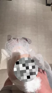 [原创] 开档黑丝，洁白头纱，吃着几把